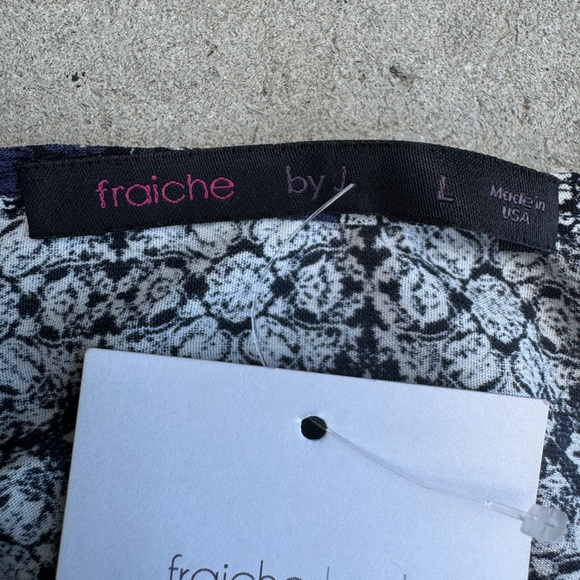 Fraiche by J Wrap Dress - Picture 9 of 11